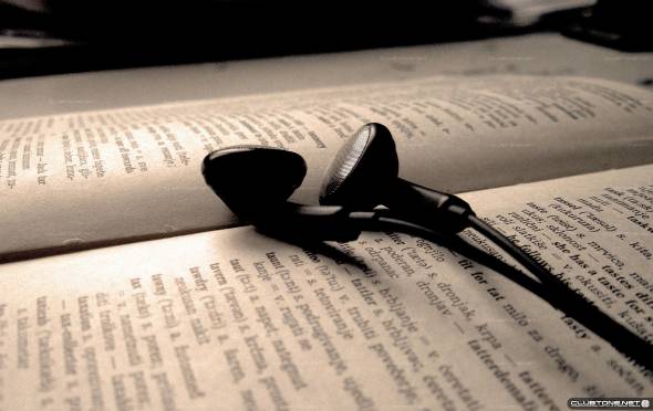 headphones on the book предпросмотр